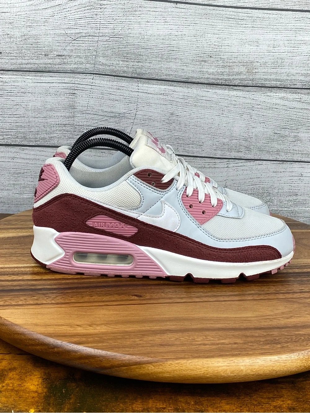 Nike Air Max 90 SE Neapolitan Red Pink Shoes HM9451-600 Women’s Sneaker Size 8.5